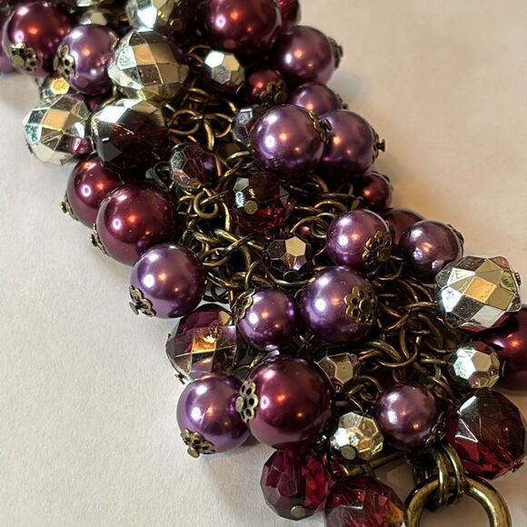 NWT Cha Cha Charm Women’s Multi Toned Purple Beaded Bauble Statement Bracelet - Picture 7 of 8
